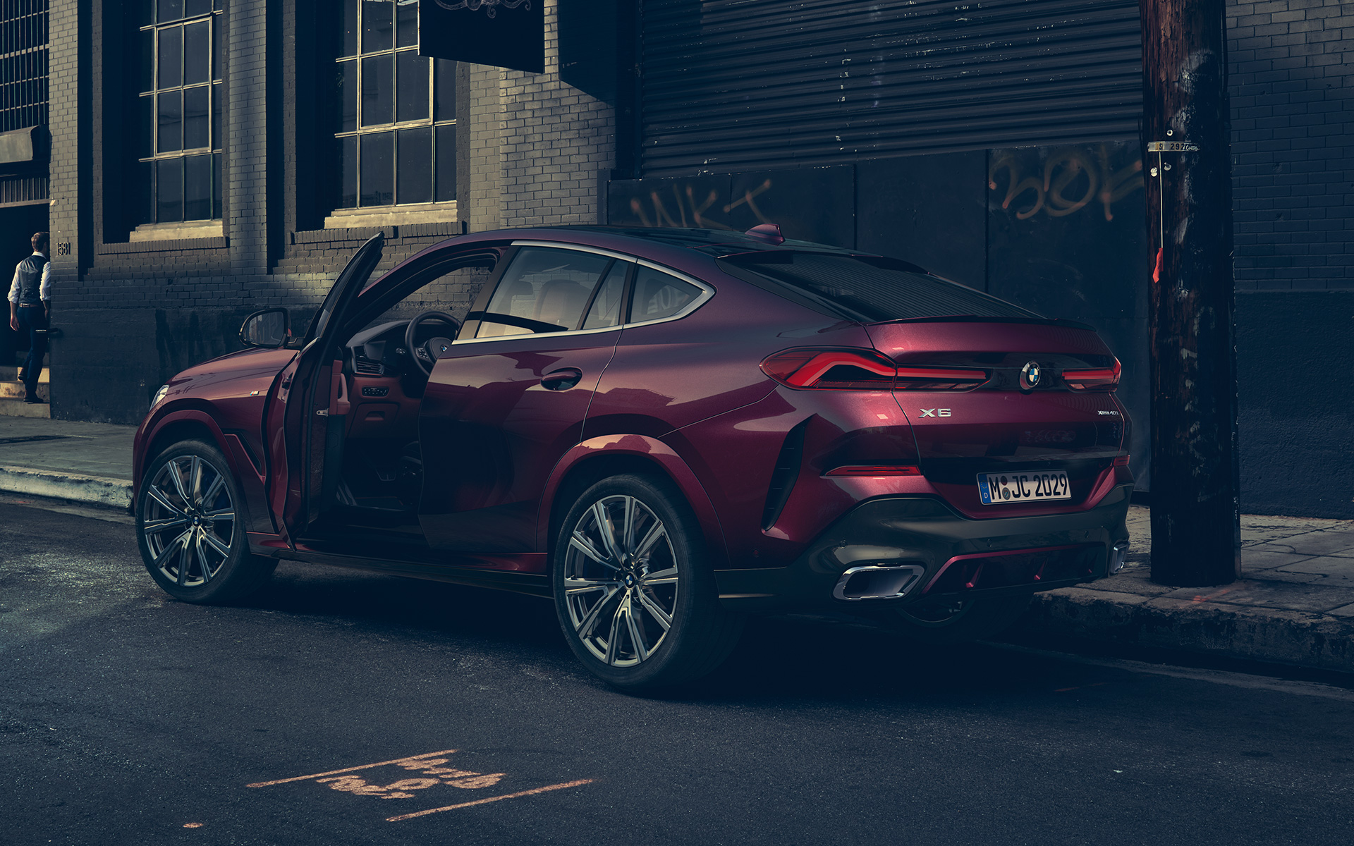 BMW X6 Individual G06 2019 Ametrin metallic, vue de trois quarts arrière